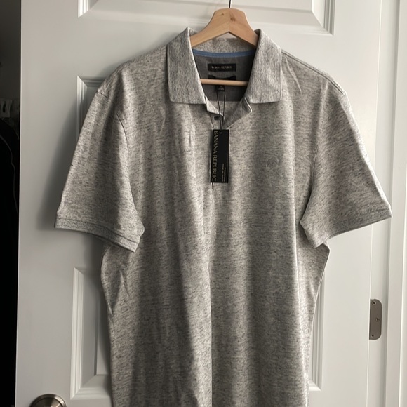 NWT Heather Grey Men’s 3 Button Polo - Picture 2 of 3